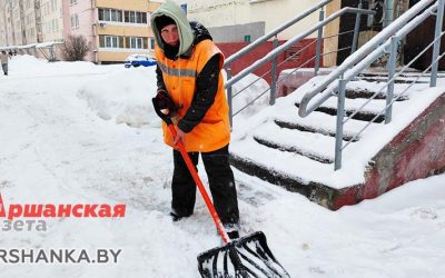 Работники Оршанской спецавтобазы вышли на борьбу с циклоном «Леони»